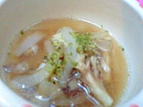 舞茸と玉ねぎの中華スープ